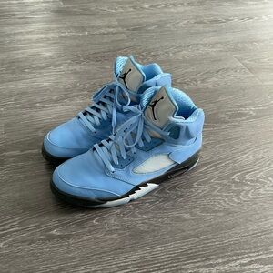 Jordan 5 UNC